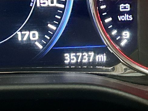 Used 2023 GMC Acadia Denali w/ Denali Technology Package AWD/4WD image 12