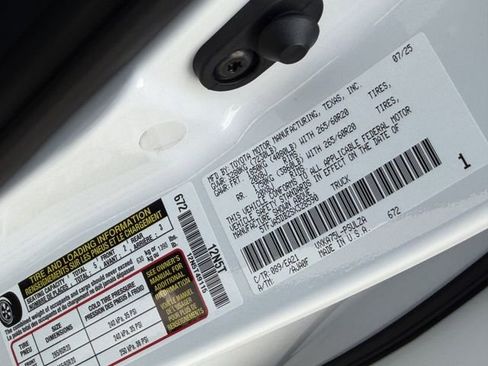 Used 2025 Toyota Tundra Limited image 10