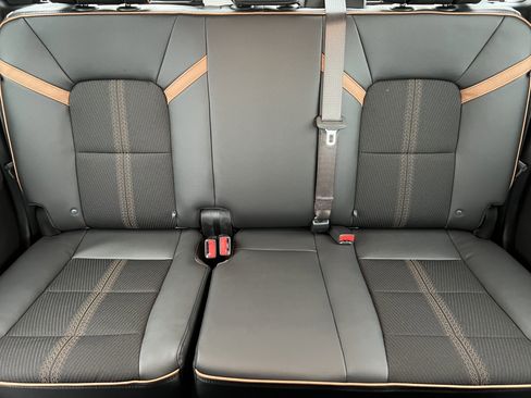 New 2026 GMC Canyon AT4 image 15