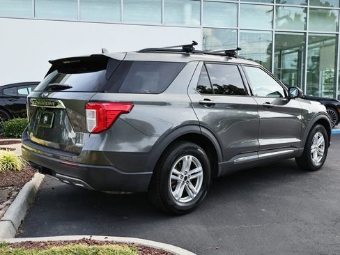 Used 2020 Ford Explorer XLT w/ Equipment Group 202A AWD/4WD image 6