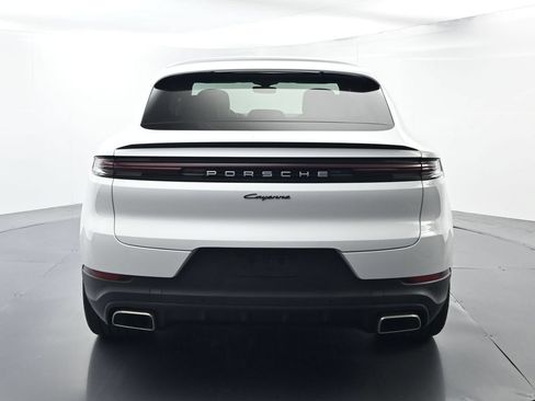 Certified 2024 Porsche Cayenne Coupe AWD/4WD image 13