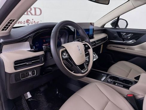 New 2026 Lincoln Corsair Premiere FWD image 10