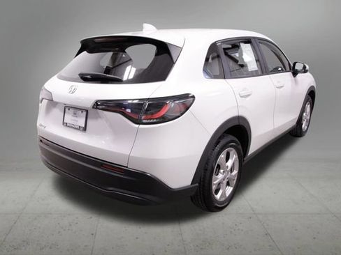 Certified 2024 Honda HR-V LX image 5