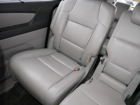 Used 2015 Honda Odyssey EX-L image 12