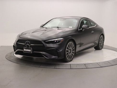 Certified 2025 Mercedes-Benz CLE 300 4MATIC Coupe image 3