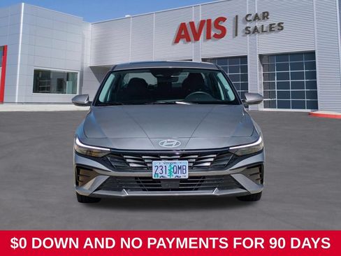 Used 2025 Hyundai Elantra SEL FWD image 2