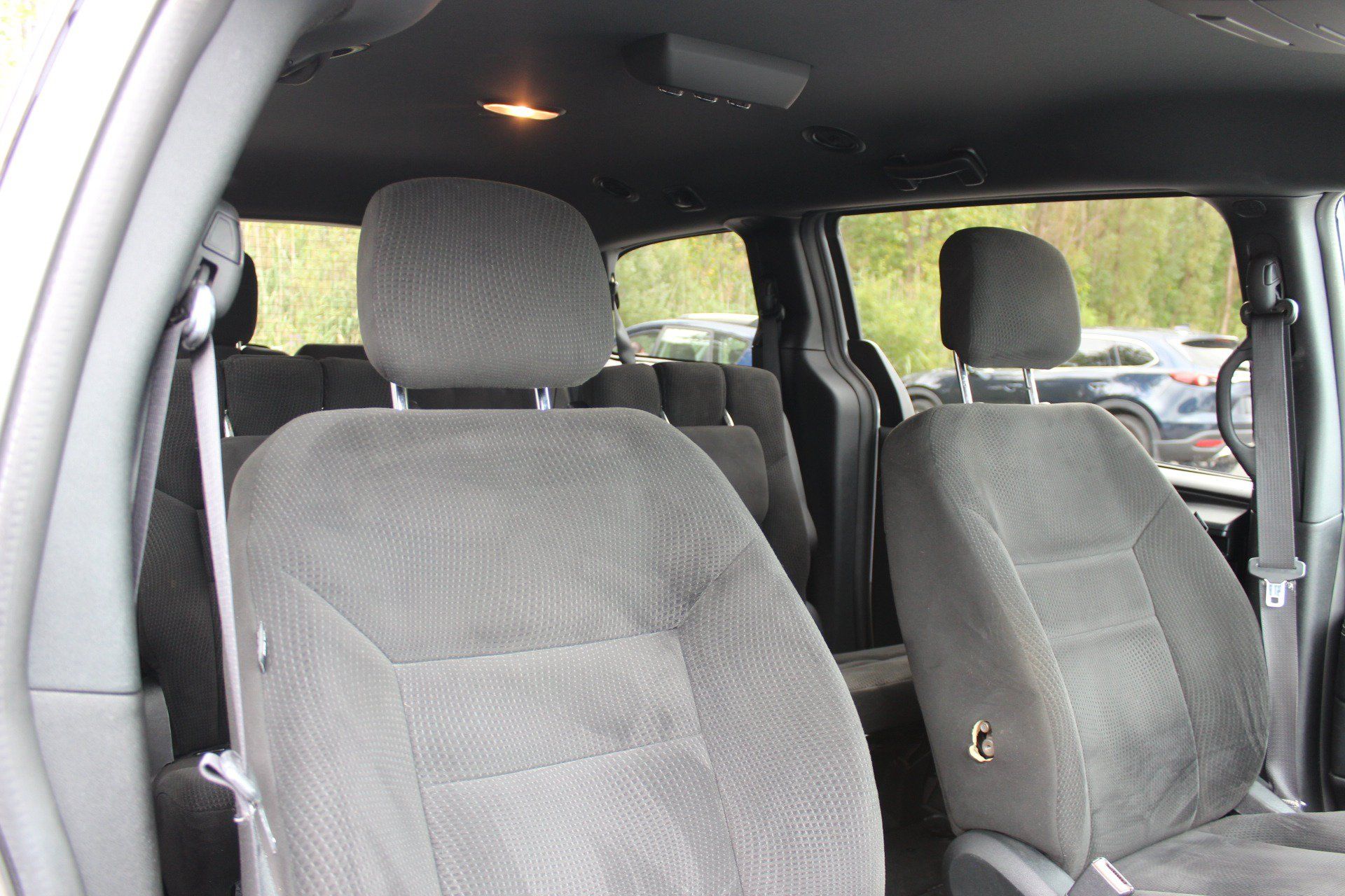 Used 2017 Dodge Grand Caravan SE FWD image 35