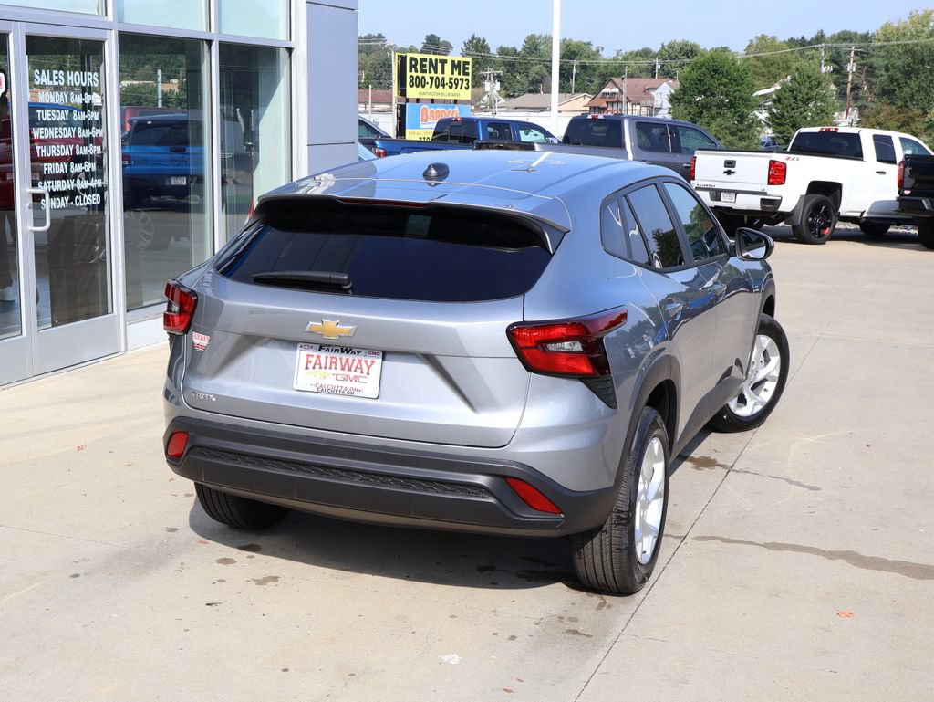 New 2026 Chevrolet Trax LS w/ LS Convenience Package FWD image 36