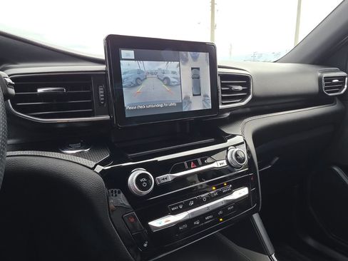 Used 2022 Ford Explorer ST-Line w/ Class IV Trailer Tow Package image 32