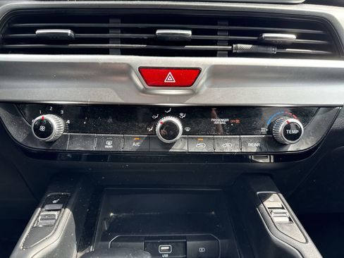 Used 2021 Kia Telluride S FWD image 18