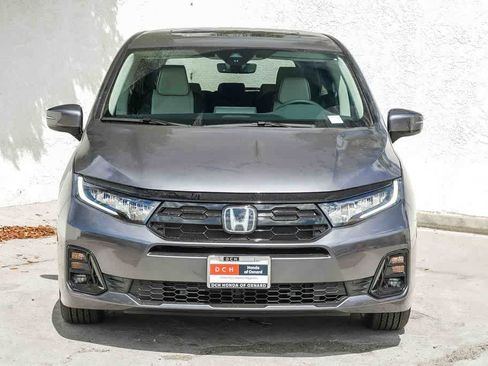 New 2026 Honda Odyssey Elite image 2