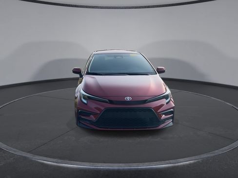 Used 2024 Toyota Corolla SE FWD image 3