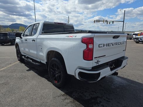 Used 2024 Chevrolet Silverado 1500 RST w/ Redline Edition AWD/4WD image 2