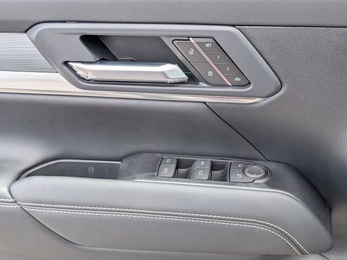 New 2027 GMC Terrain Elevation w/ Elevation Premium Package FWD image 22