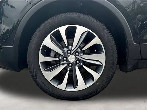 Used 2022 Buick Encore Preferred w/ Safety Package AWD/4WD image 29