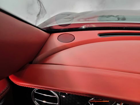 Used 2018 Bentley Flying Spur S W12 image 37