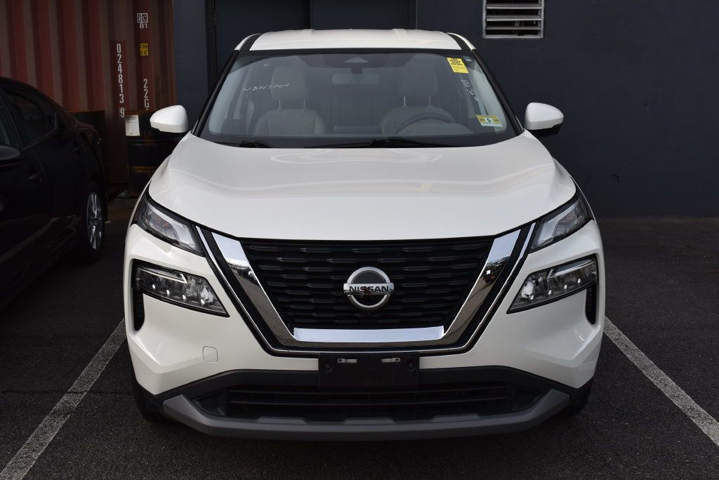 Used 2021 Nissan Rogue SV AWD/4WD image 2
