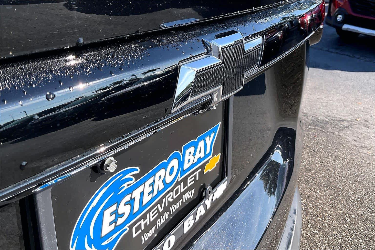 Used 2023 Chevrolet Traverse LT FWD image 9