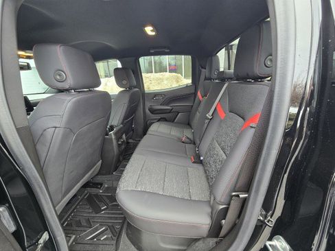 Used 2024 Chevrolet Colorado Z71 w/ Z71 Convenience Package 2 image 11