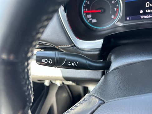 Used 2020 Chevrolet Traverse LT AWD/4WD image 45