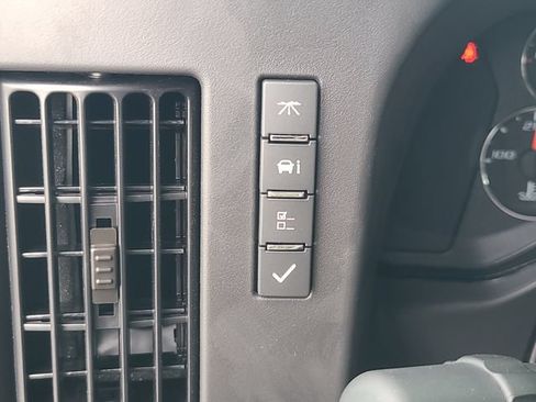 New 2026 Chevrolet Express 2500 w/ Driver Convenience Package RWD image 19