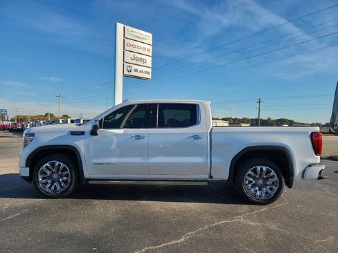 Used 2024 GMC Sierra 1500 Denali image 3