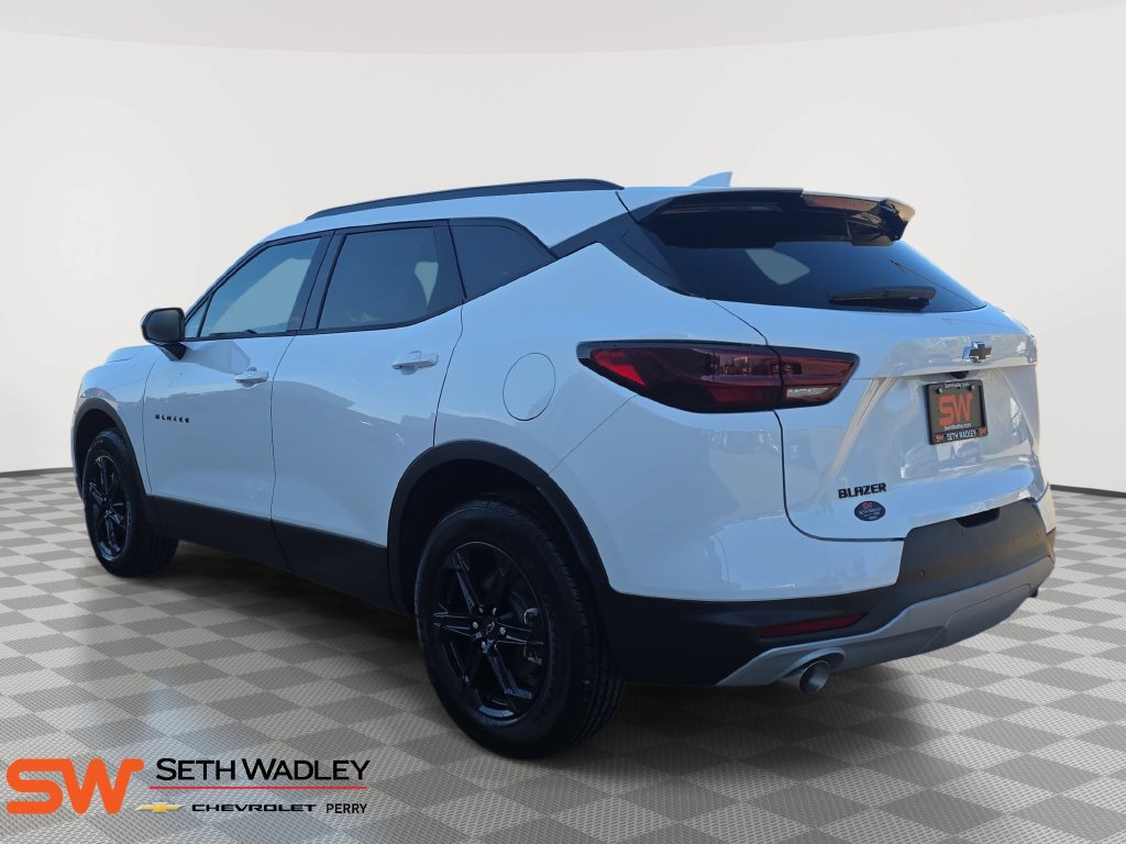 New 2026 Chevrolet Blazer LT w/ Midnight/Sport Edition FWD image 5