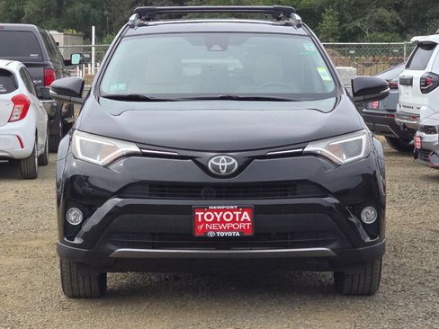 Used 2017 Toyota RAV4 XLE w/ Plus Special Value Package AWD/4WD image 6