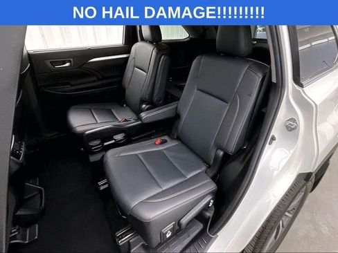 Used 2019 Toyota Highlander XLE AWD/4WD image 20