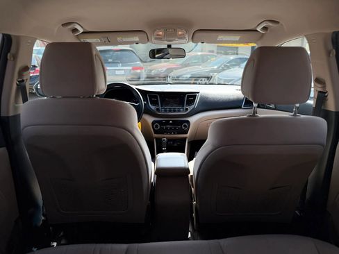 Used 2018 Hyundai Tucson SE image 38