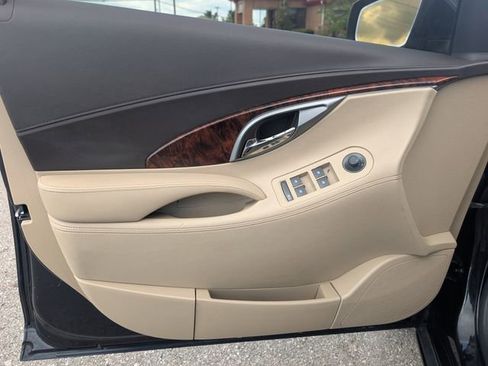 Used 2012 Buick LaCrosse Premium FWD image 9
