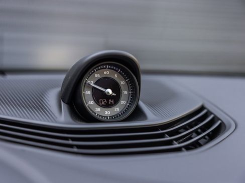 Certified 2025 Porsche Taycan Turbo S image 27