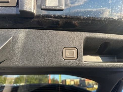 New 2026 Chevrolet Equinox EV LT image 30