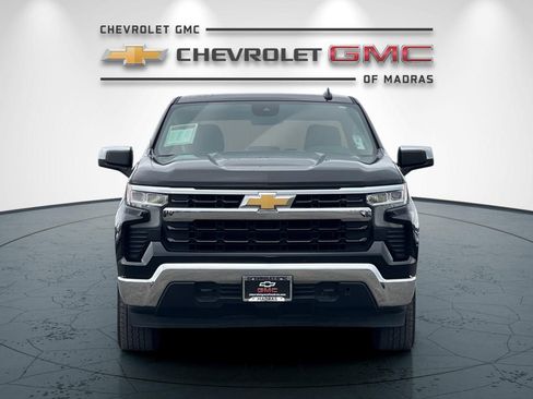 Used 2025 Chevrolet Silverado 1500 LT image 8