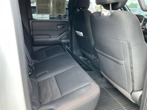 Used 2022 Nissan Frontier PRO-4X AWD/4WD image 19