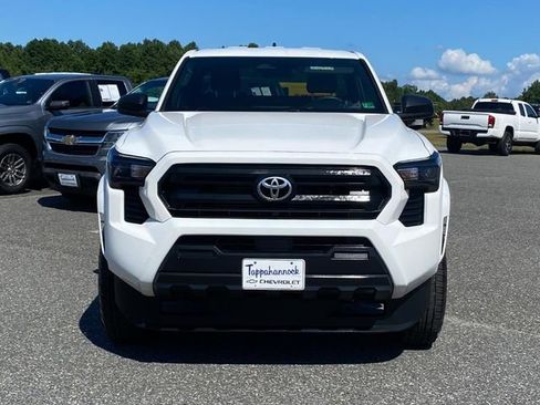Used 2024 Toyota Tacoma SR image 5