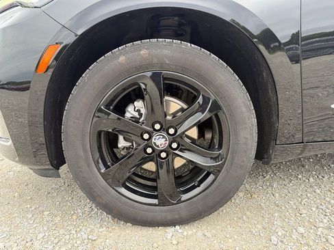 Used 2023 Buick Enclave Essence w/ Experience Buick Package FWD image 14