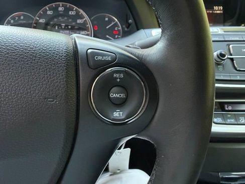 Used 2015 Honda Accord Sport image 17