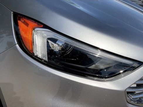 Used 2024 Ford Edge Titanium image 7