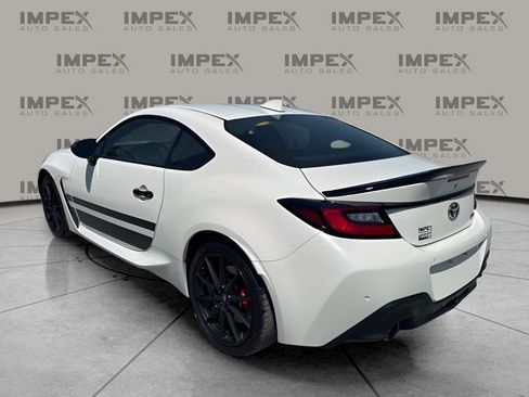 Used 2024 Toyota GR86 TRUENO Edition RWD image 3