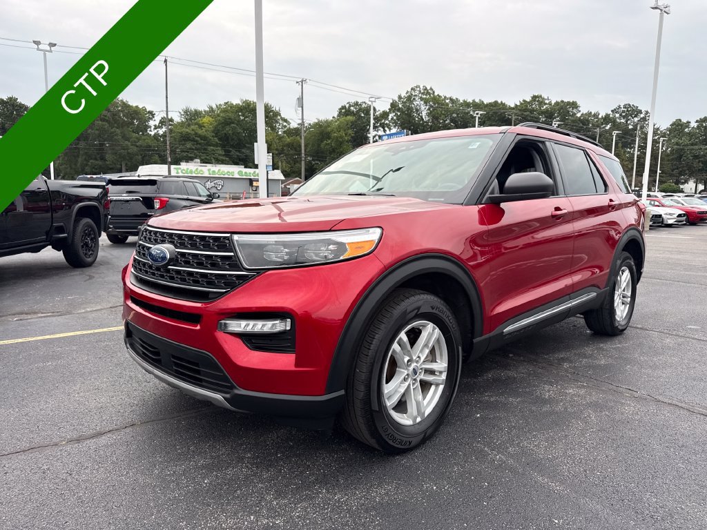 Used 2024 Ford Explorer XLT w/ Equipment Group 202A AWD/4WD image 2
