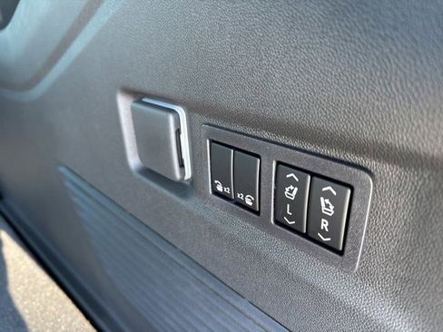 New 2026 Chevrolet Suburban Premier w/ Sun And Tow Package image 34