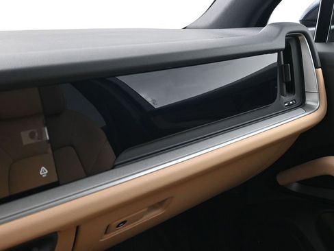 New 2026 Porsche Cayenne image 22