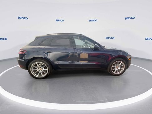 Used 2018 Porsche Macan Sport Edition AWD/4WD image 9