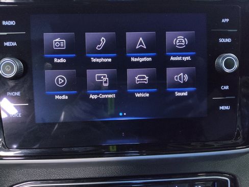 Used 2023 Volkswagen Atlas Cross Sport SE image 25