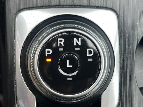 Used 2022 Ford Escape Titanium w/ Titanium Elite Package image 34