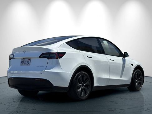 Used 2025 Tesla Model Y Long Range AWD/4WD image 4