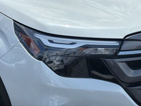 Used 2026 Subaru Forester Premium AWD/4WD image 8