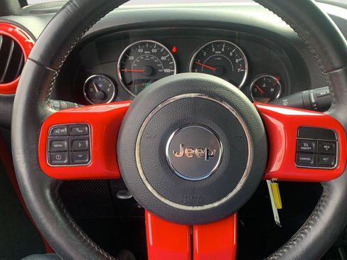 Used 2017 Jeep Wrangler Unlimited Sport w/ Connectivity Group image 12