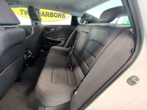 Used 2021 Chevrolet Malibu LT image 25